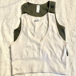2 long line yoga crop tops. Size medium.
